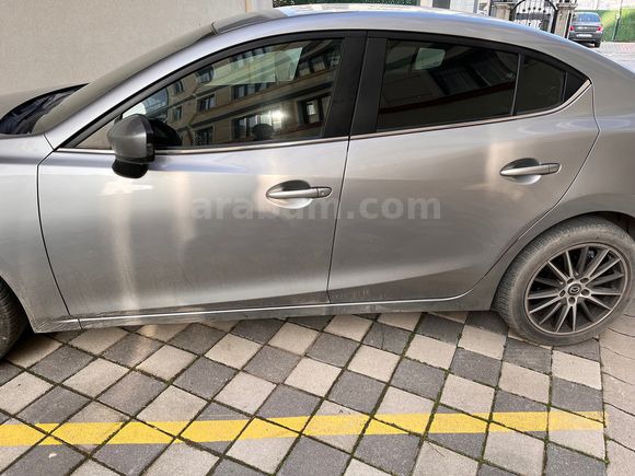 Öğretmenden Temiz Mazda 3  