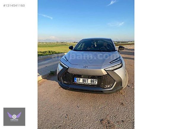 Galeriden Toyota C-HR 1.8 Hybrid Passion 2024 Model İstanbul