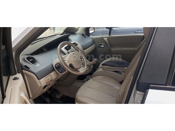 Sahibinden Renault Grand Scenic 1.6 Privilege 2008 Model 7 kişilik
