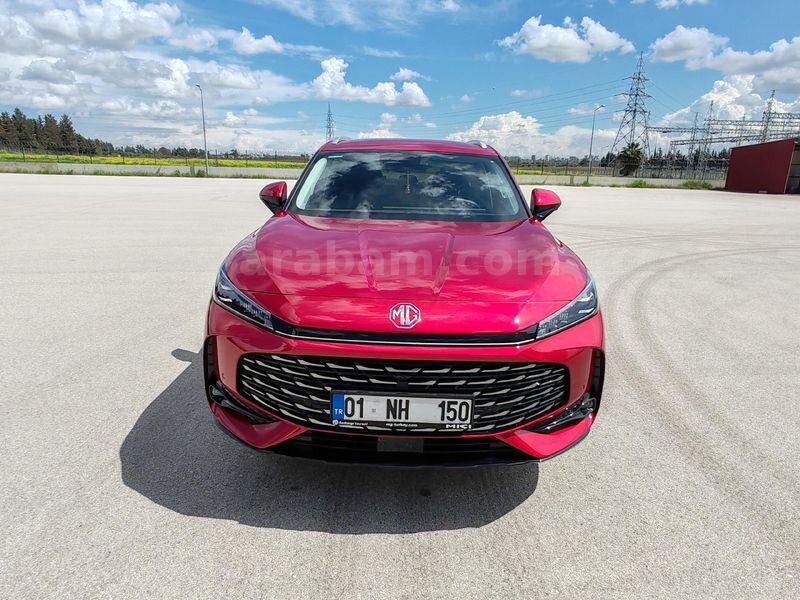 Memurdan MG HS 1.5 T-GDI Luxury 2025 çıkışlı Kırmızı