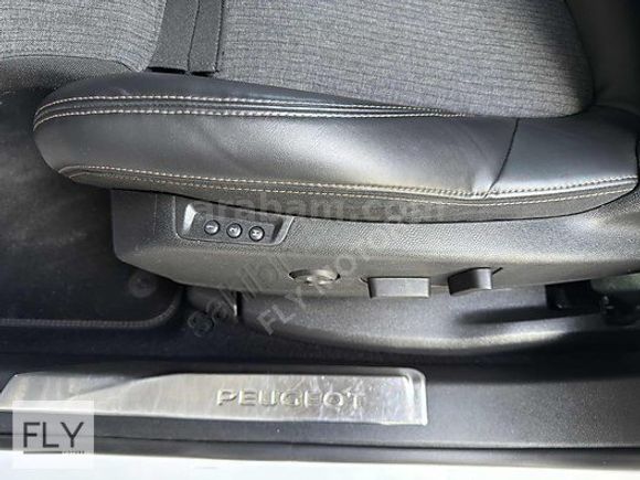 Galeriden Peugeot 5008 1.6 BlueHDi GT Line 2017 Model İstanbul