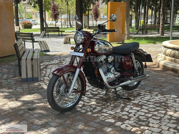 EKSPRES PLAZA'DAN 2021 JAWA 300 CL KLASİK TASARIM
