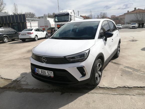 Orjinal Opel Crossland 1.5 T Essential 2021 Model
