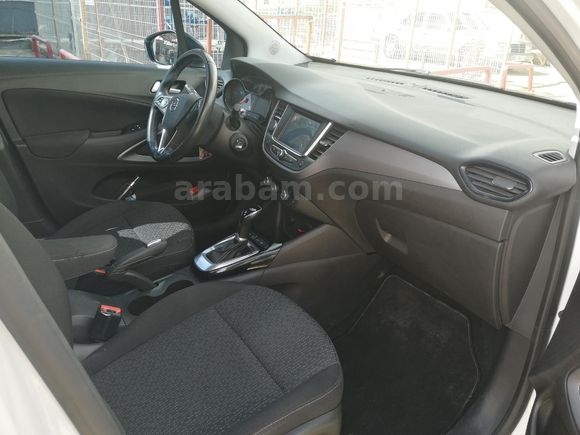 Orjinal Opel Crossland 1.5 T Essential 2021 Model