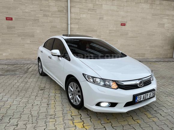 Sahibinden Honda Civic 1.6 Elegance 2013 Model 189.000 km 