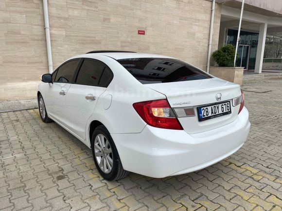 Sahibinden Honda Civic 1.6 Elegance 2013 Model 189.000 km 