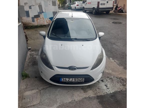 Sahibinden Ford Fiesta 1.4 TDCi Trend 2011 Model acil ihtiyaçtan