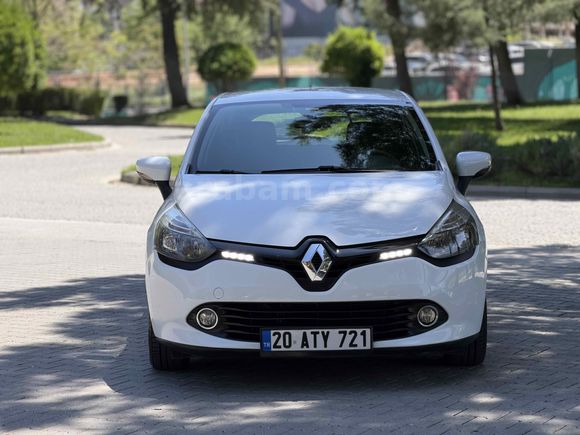 19.500Km de Renault Clio 1.2 Joy 2015 Model 