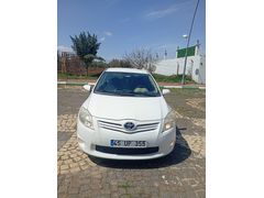 Sahibinden Toyota Auris 1.4 D-4D Comfort Extra 2012 Model