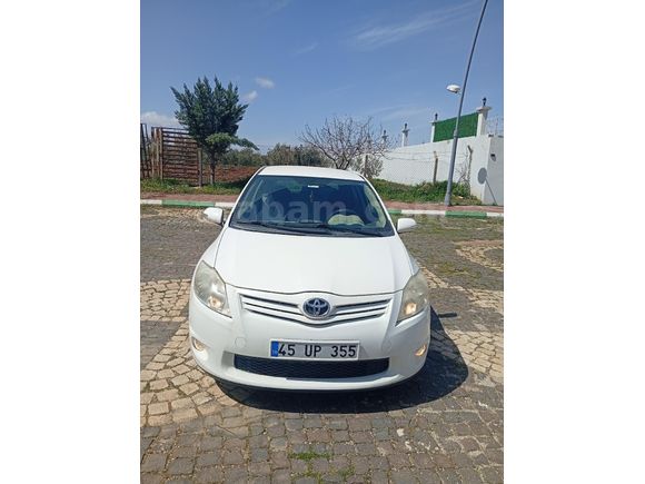 Sahibinden Toyota Auris 1.4 D-4D Comfort Extra 2012 Model