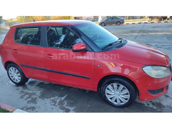 Memurdan 2013 Model Skoda Fabia 1.2 Ambition