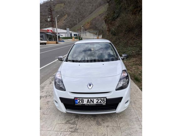 Sahibinden Renault Clio 1.5 dCi Night & Day 2012 Model  95binde