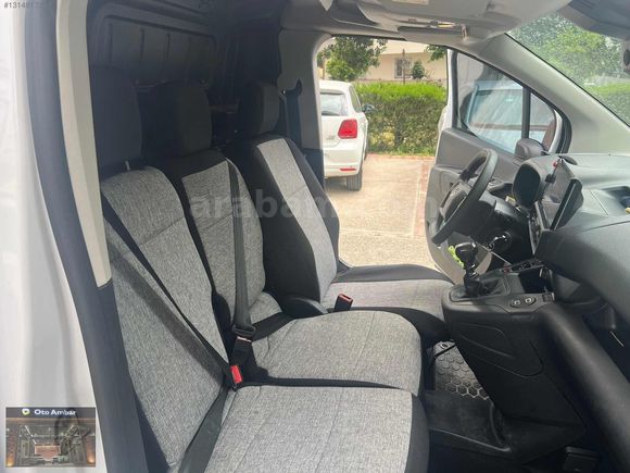 OTO AMBAR'DAN 2024 OPEL COMBO CARGO %20 KDV 53.000km ORJİNAL