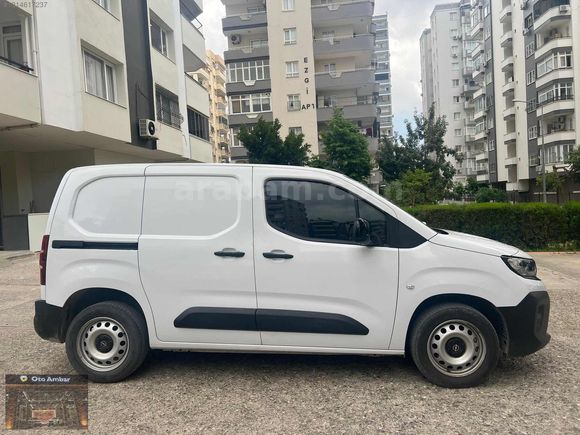 OTO AMBAR'DAN 2024 OPEL COMBO CARGO %20 KDV 53.000km ORJİNAL