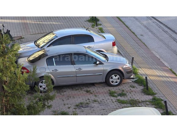 Sahibinden Renault Megane 1.6 Authentique 2004 Model  270.000 km Bej