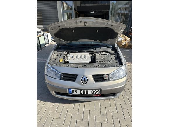 Sahibinden Renault Megane 1.6 Authentique 2004 Model  270.000 km Bej