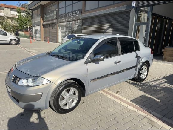 Sahibinden Renault Megane 1.6 Authentique 2004 Model  270.000 km Bej