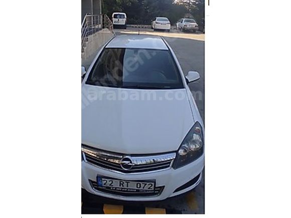 İlk ve tek sahibinden kazasız, hasarsız, boyasız 2013 Astra H