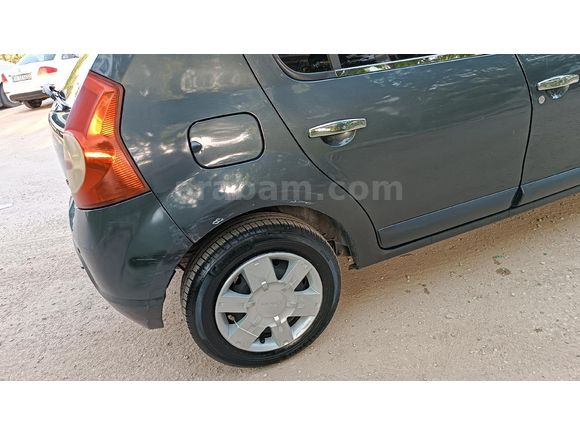 Sahibinden Dacia Sandero 1.4 Ambiance 2010 Model  292000 km Füme