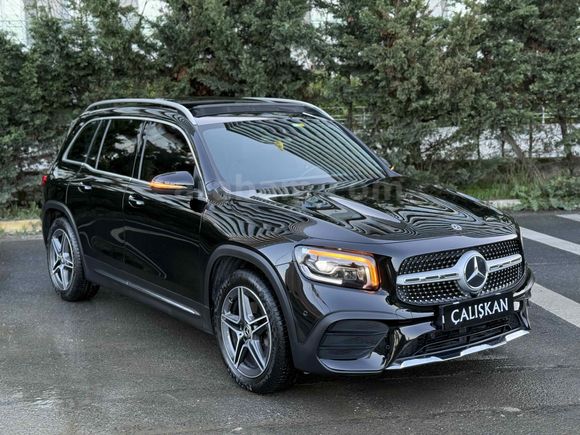 HATASIZ 2023 MERCEDES GLB 200 AMG 4 MATİC 46.000 KM ÇİFT HAFIZA ÇİFT ISITMA+SIFIR NİYETİNE