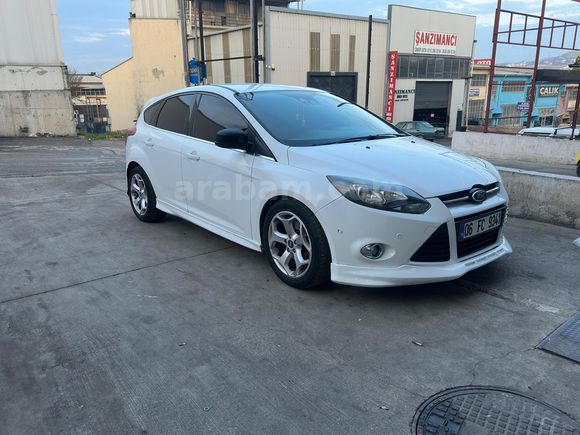  Ford Focus 1.6 TDCi Titanium X 2012 Model