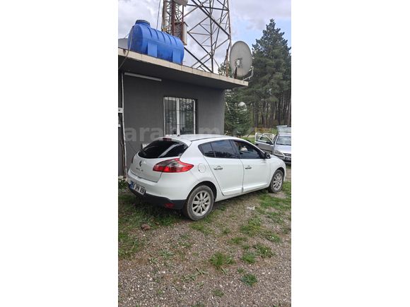 Sahibinden Renault Megane 1.6 Privilege 2010 Model