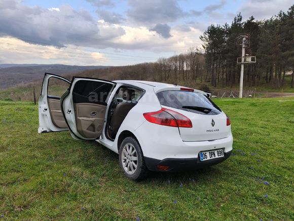 Sahibinden Renault Megane 1.6 Privilege 2010 Model