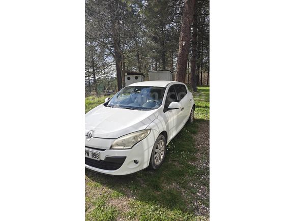 Sahibinden Renault Megane 1.6 Privilege 2010 Model