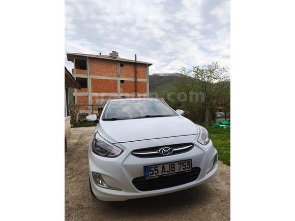 Sahibinden Hyundai Accent Blue 1.4 D-CVVT Mode Plus 2016 Model