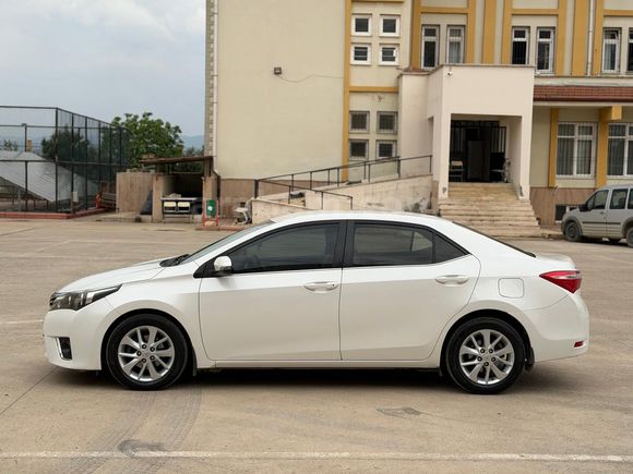Sahibinden Toyota Corolla 1.6 Advance 2014 Model
