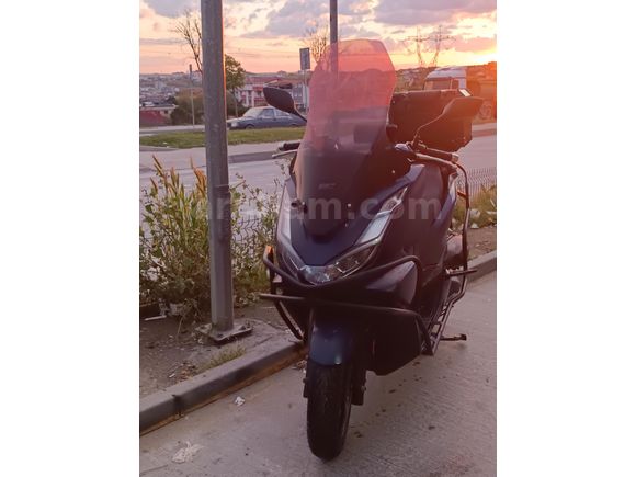 İLK SAHİBİNDEN DOLULAR DOLUSU MAVİ PCX