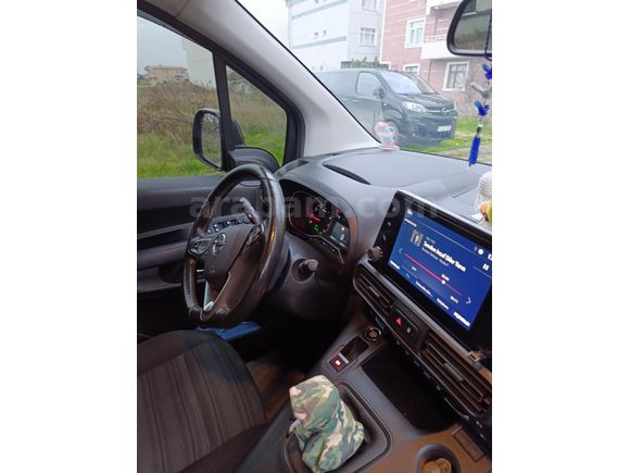 Sahibinden Opel Combo  life 1.5 CDTI Edition siteyle 2021 Model  95.000 km Lacivert