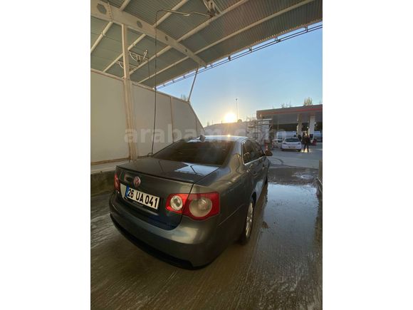 HATASIZ 2009 JETTA 