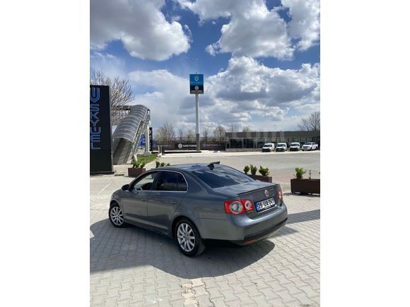 HATASIZ 2009 JETTA 