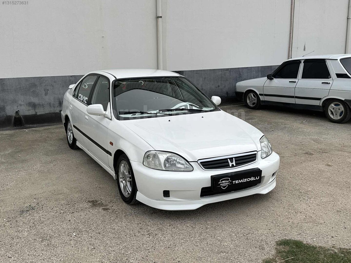 Galeriden Honda Civic 1.6 i ES 2000 Model Osmaniye 337.000 km Beyaz 1