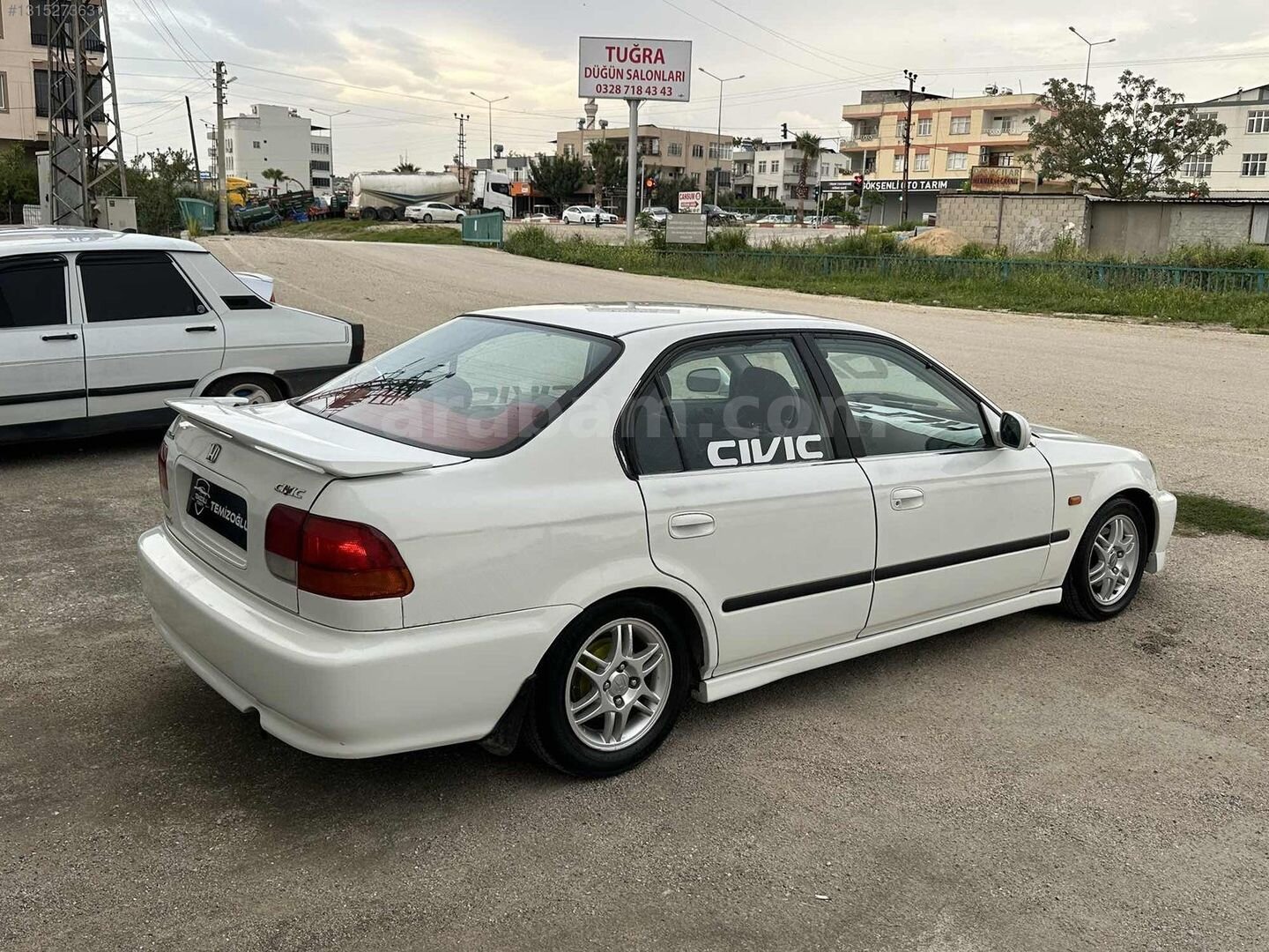 Galeriden Honda Civic 1.6 i ES 2000 Model Osmaniye 337.000 km Beyaz 6