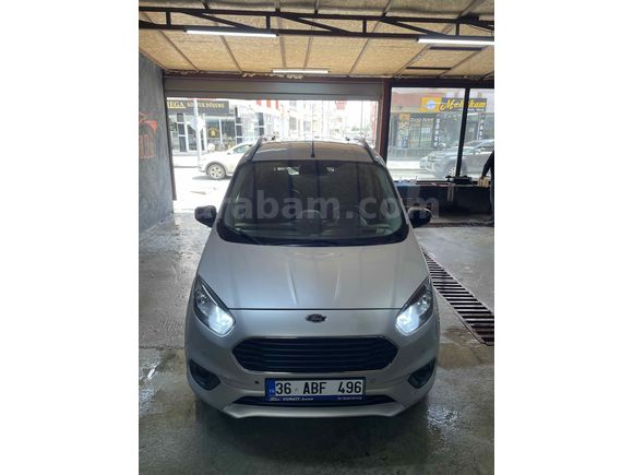 Sahibinden Ford Tourneo Courier 1.5 TDCi Titanium Plus 2023 Model 