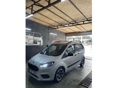 Sahibinden Ford Tourneo Courier 1.5 TDCi Titanium Plus 2023 Model 