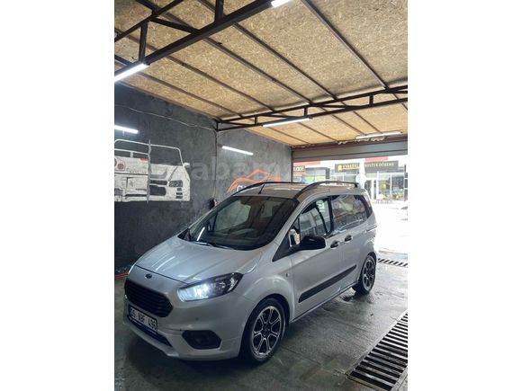 Sahibinden Ford Tourneo Courier 1.5 TDCi Titanium Plus 2023 Model 