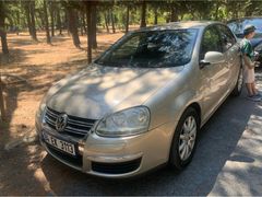 Sahibinden Volkswagen Jetta 1.9 TDi Midline 2007 Model İstanbul 243.000 km 
Bej