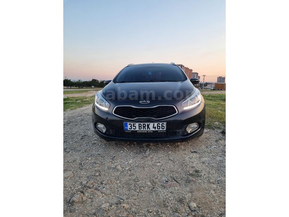 Sahibinden Kia Ceed 1.6 CRDi Premium SW 2013 Model