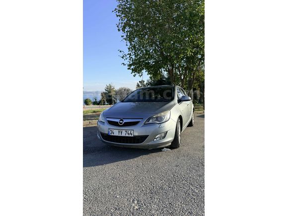 Sahibinden Opel Astra 1.6 Cosmo 2011 Model 