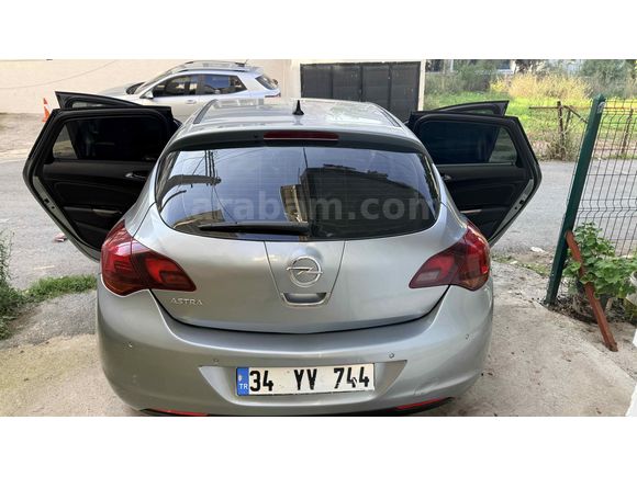 Sahibinden Opel Astra 1.6 Cosmo 2011 Model 