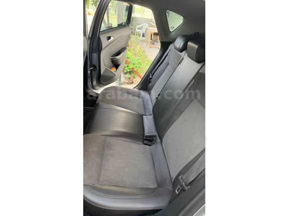 Sahibinden Opel Astra 1.6 Cosmo 2011 Model 