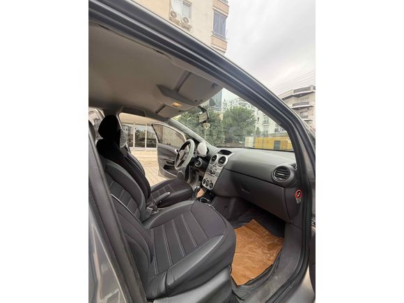 Öğretmenden Opel Corsa 1.4 Twinport Active 2013 Model 