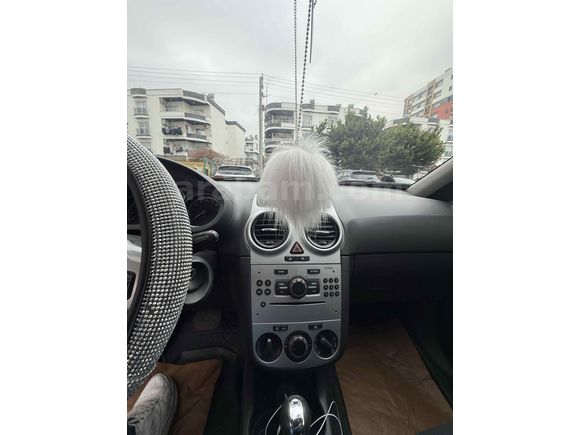 Öğretmenden Opel Corsa 1.4 Twinport Active 2013 Model 
