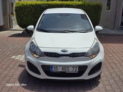 Sahibinden Kia Rio 1.4 CRDi Fancy 2014 Model  235.555 km Beyaz