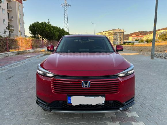 Sahibinden Honda HR-V 1.5 e-HEV Advance 2024 Model  15.948 km Kırmızı