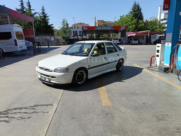 Sahibinden Ford Escort 1.6 CLX 1995 Model