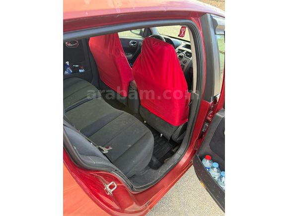 Sahibinden Renault Megane 1.6 Dynamique 2004 Model
